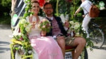 rikschaguide.com | Die Muenchner Rikschafahrer/-innen | Lustige Hochzeitsfahrt für 60 Gäste durch München